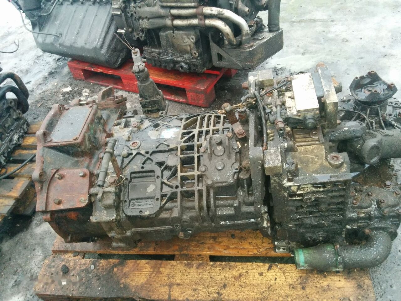 ZF S6 85+GV80/ S6 90 + GV90 Setra 315 - Boîte de vitesse pour Bus: photos 2 ZF S6 85+GV80/ S6 90 + GV90 Setra 315 - Boîte de vitesse pour Bus: photos 2