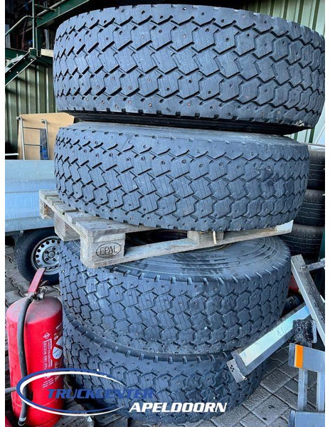 Michelin 385/95 R 20 385/95 R 20 - Pneu: photos 1 Michelin 385/95 R 20 385/95 R 20 - Pneu: photos 1