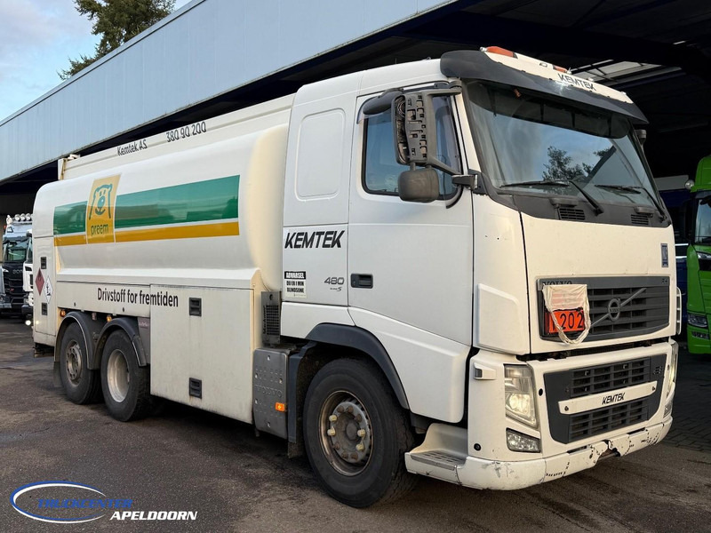 Volvo FH 480 18000 Liter ADR, 4 Compartimenten, Stuuras - Camion citerne: photos 1 Volvo FH 480 18000 Liter ADR, 4 Compartimenten, Stuuras - Camion citerne: photos 1