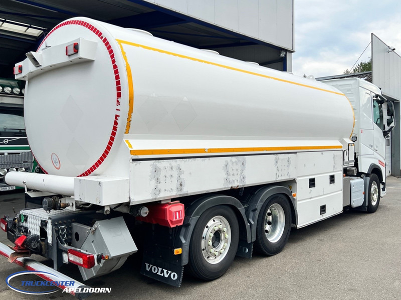 Volvo FH 540 LAG 20600 Liter ADR, 4 Comp. - Camion citerne: photos 2 Volvo FH 540 LAG 20600 Liter ADR, 4 Comp. - Camion citerne: photos 2