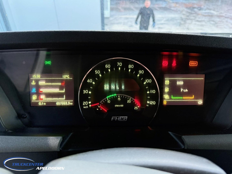 Volvo FH 657000 km, 6x4, Globetrotter - Châssis cabine: photos 5 Volvo FH 657000 km, 6x4, Globetrotter - Châssis cabine: photos 5