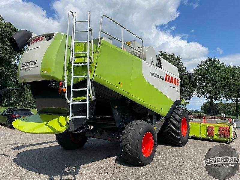 Claas Lexion 570 ALLRAD - Moissonneuse-batteuse: photos 4 Claas Lexion 570 ALLRAD - Moissonneuse-batteuse: photos 4