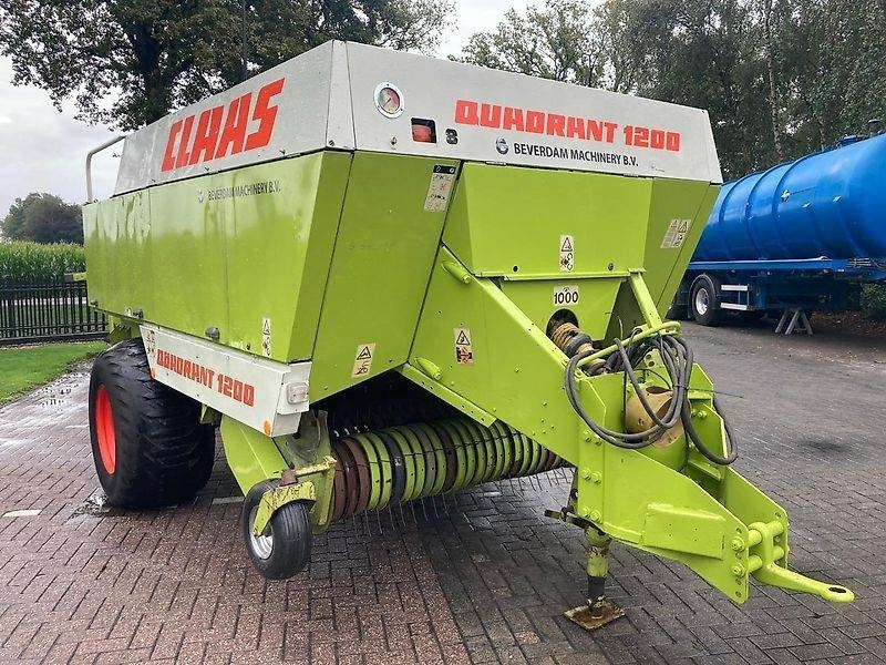 Claas Quadrant 1200 - Presse à balles cubiques: photos 3 Claas Quadrant 1200 - Presse à balles cubiques: photos 3