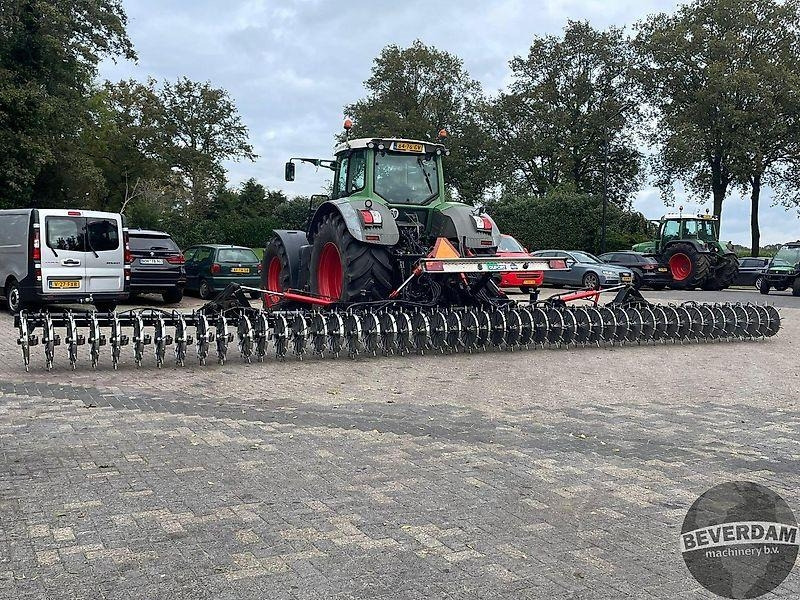 Duport Liquiliser SW12048 - Distributeur d'engrais: photos 2 Duport Liquiliser SW12048 - Distributeur d'engrais: photos 2