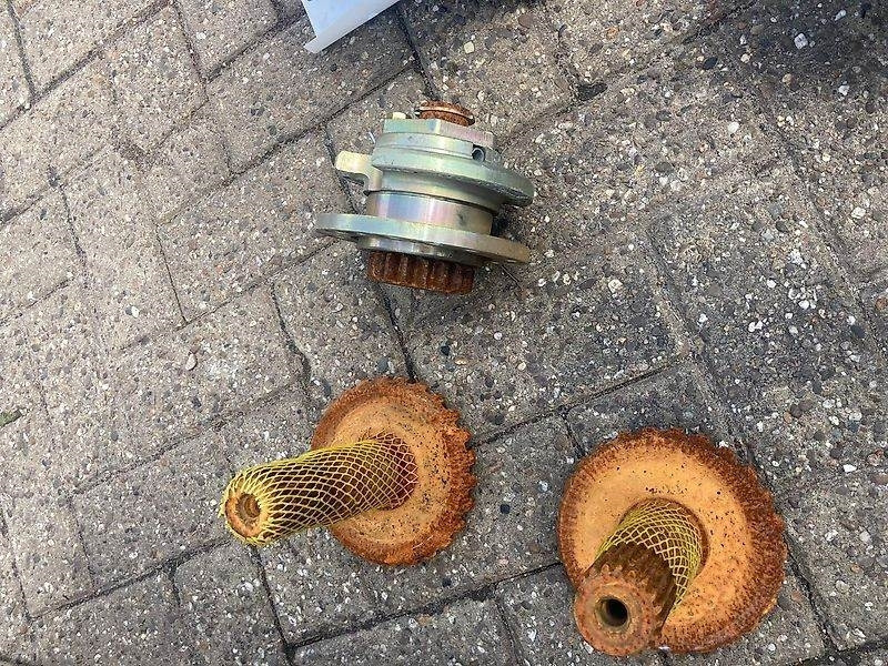 Krone diverse onderdelen - Faucheuse: photos 4 Krone diverse onderdelen - Faucheuse: photos 4