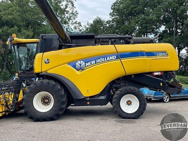 New Holland CX 8.80 - Moissonneuse-batteuse: photos 5 New Holland CX 8.80 - Moissonneuse-batteuse: photos 5