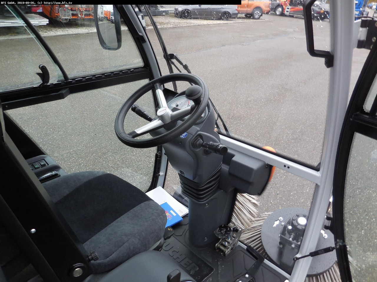 CityCat 1300 CityCat 1300 EuroMot IIIA - 2-Besen - Balayeuse de voirie: photos 4 CityCat 1300 CityCat 1300 EuroMot IIIA - 2-Besen - Balayeuse de voirie: photos 4