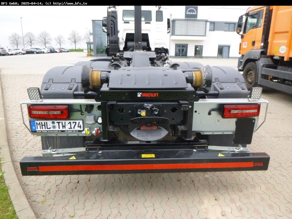 MAN TGS (TG3) 26.520 6x2-4 BL CH HIAB - Camion ampliroll: photos 3 MAN TGS (TG3) 26.520 6x2-4 BL CH HIAB - Camion ampliroll: photos 3