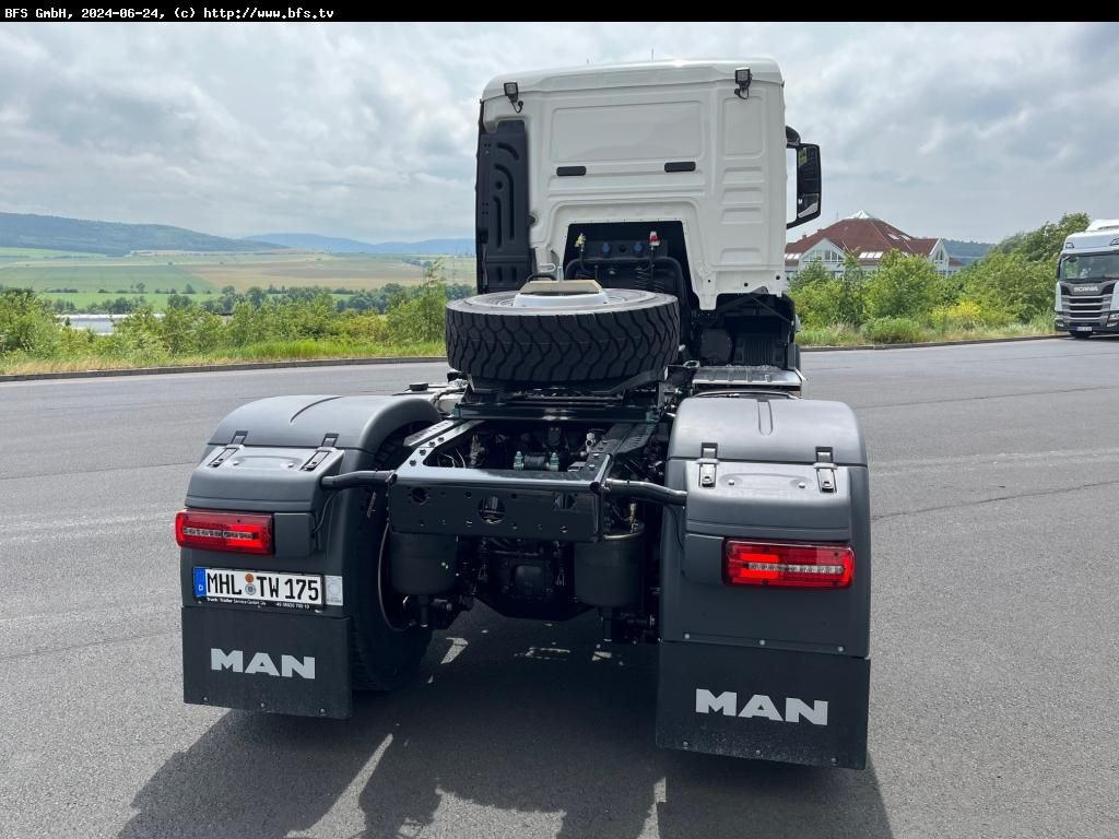 MAN TGS (TG3) 18.520 4x4 BL SA hohe Bauart, Kipphydr - Tracteur routier: photos 2 MAN TGS (TG3) 18.520 4x4 BL SA hohe Bauart, Kipphydr - Tracteur routier: photos 2