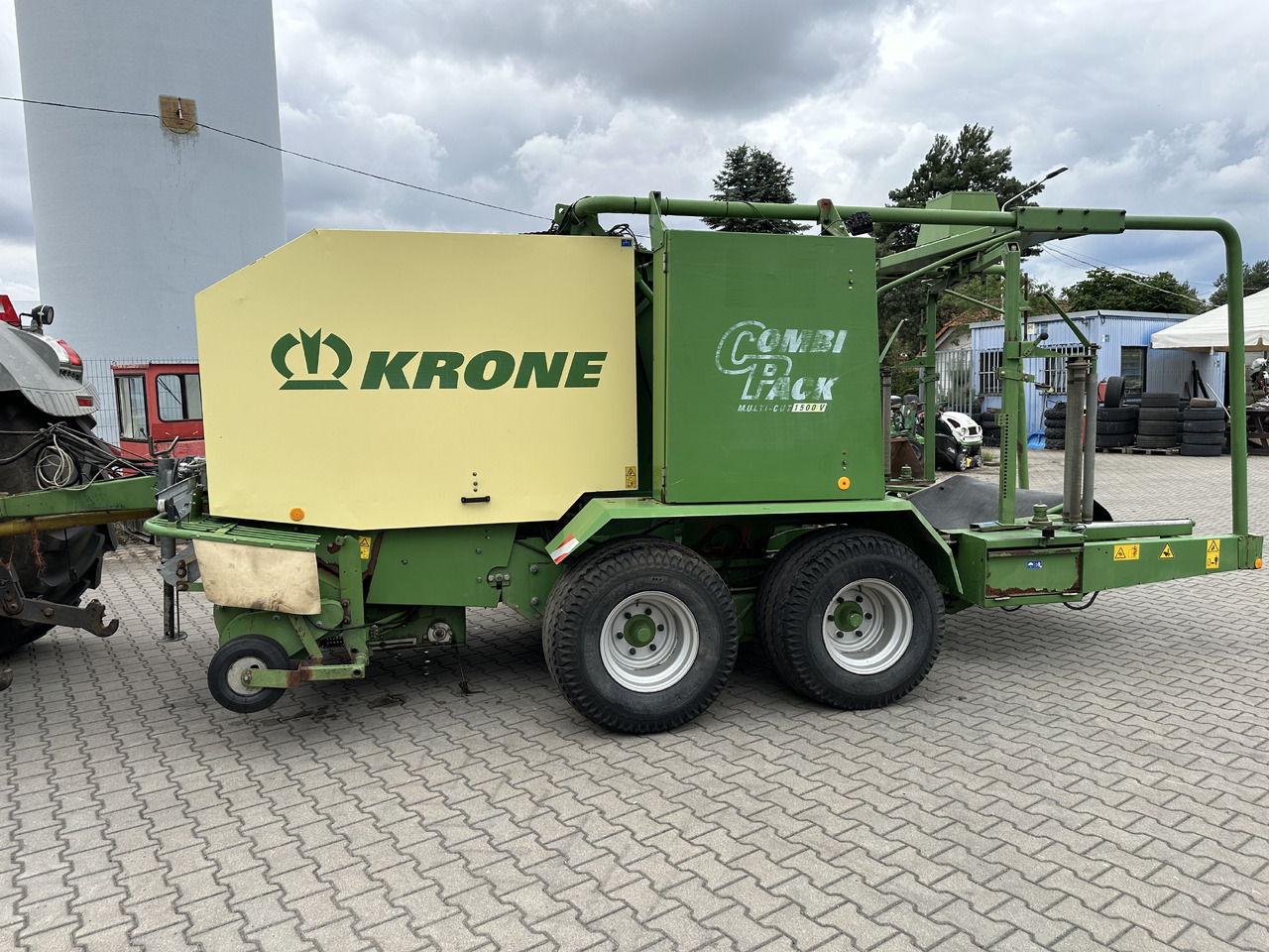 Krone COMBI PACK 1500 V MC - Presse à balles rondes: photos 3 Krone COMBI PACK 1500 V MC - Presse à balles rondes: photos 3