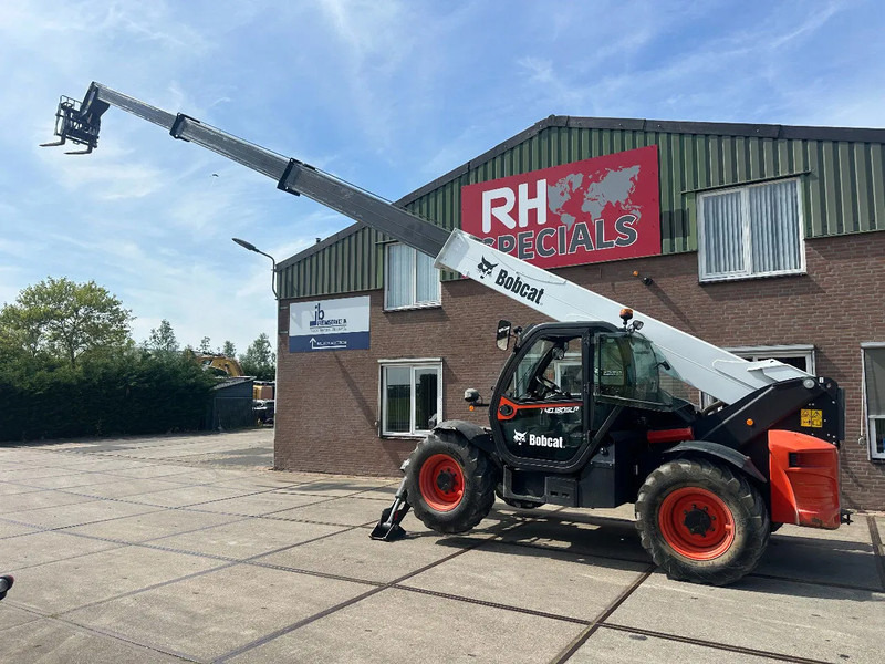 Bobcat T40.180 SLPB 31,CE, 3102 HOURS, 18 M , 4000KG 1200MM FORKS AIR CONDITIONER - Chariot télescopique: photos 1 Bobcat T40.180 SLPB 31,CE, 3102 HOURS, 18 M , 4000KG 1200MM FORKS AIR CONDITIONER - Chariot télescopique: photos 1