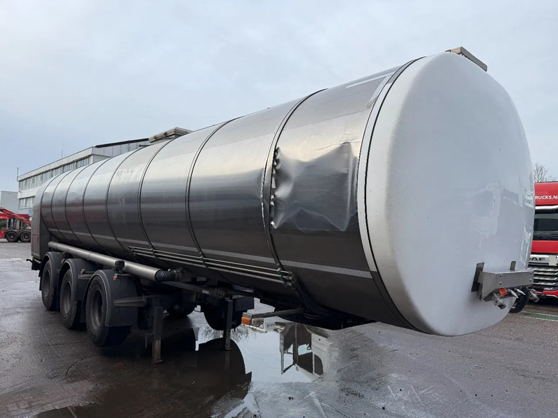 Burg O-3-45T, 2 AXEL STEERING,34000 LITER - Semi-remorque citerne: photos 3 Burg O-3-45T, 2 AXEL STEERING,34000 LITER - Semi-remorque citerne: photos 3