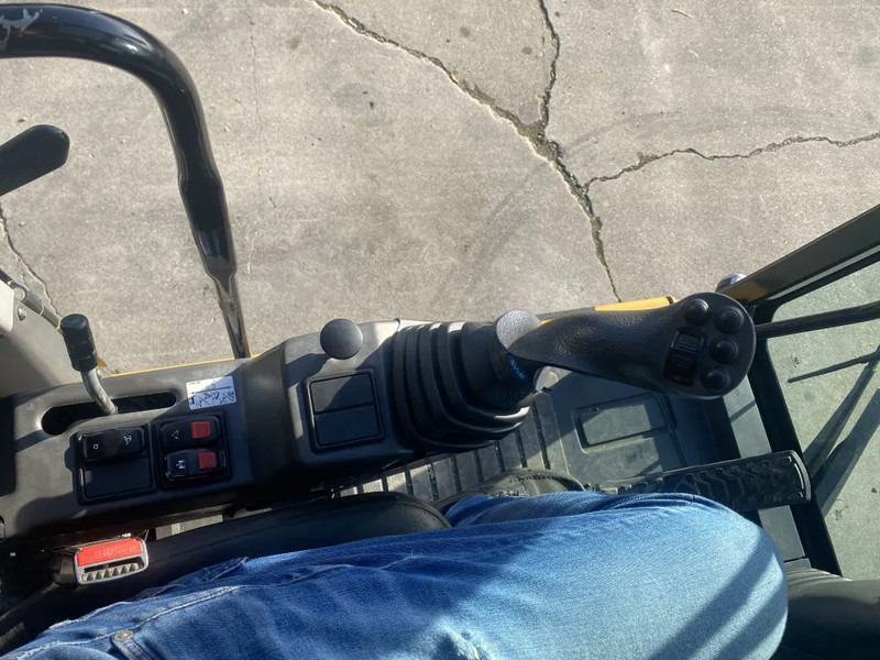 Caterpillar M318F VA-giek hydraulische snelwissel CW30, airco — crédit-bail Caterpillar M318F VA-giek hydraulische snelwissel CW30, airco: photos 12