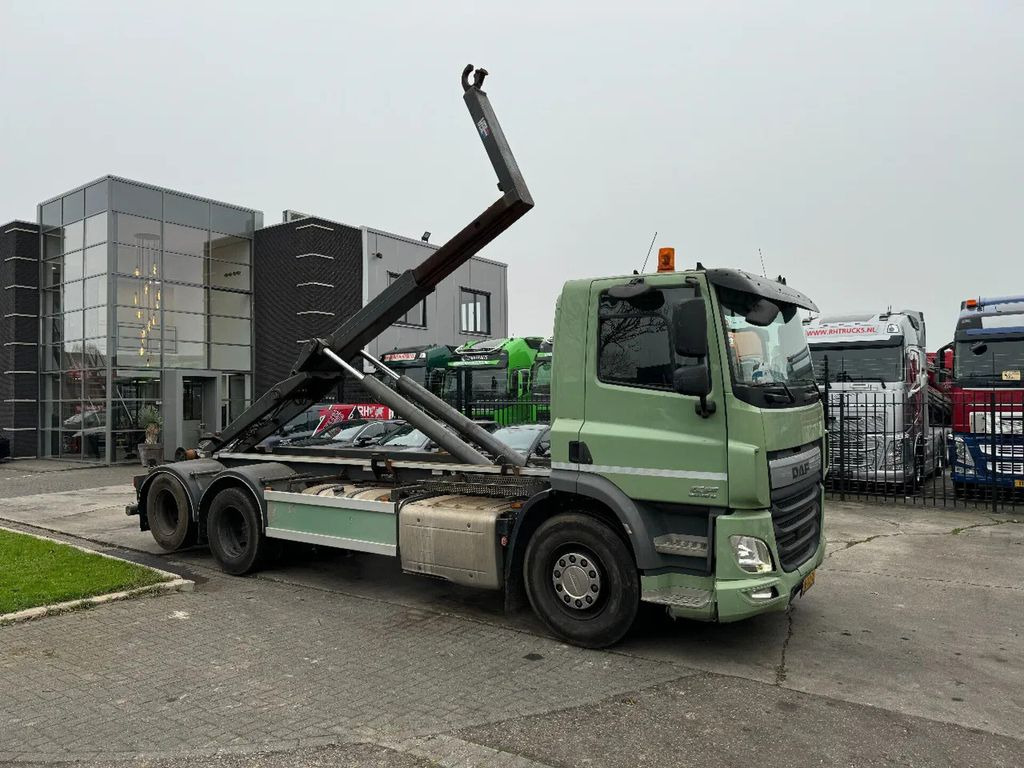 DAF CF 440 6X2 EURO 6 21T VDL HOOK TÜV 02-2025 - Camion ampliroll: photos 2 DAF CF 440 6X2 EURO 6 21T VDL HOOK TÜV 02-2025 - Camion ampliroll: photos 2