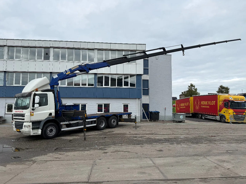 DAF CF 85 6X2 EURO 5 + HMF 37 TON/M + REMOTE CONTROL - Camion plateau, Camion grue: photos 3 DAF CF 85 6X2 EURO 5 + HMF 37 TON/M + REMOTE CONTROL - Camion plateau, Camion grue: photos 3