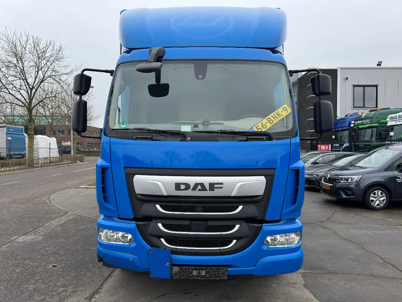 DAF LF 180 4X2 - EURO 6 + DHOLLANDIA LIFT - Camion fourgon: photos 2 DAF LF 180 4X2 - EURO 6 + DHOLLANDIA LIFT - Camion fourgon: photos 2