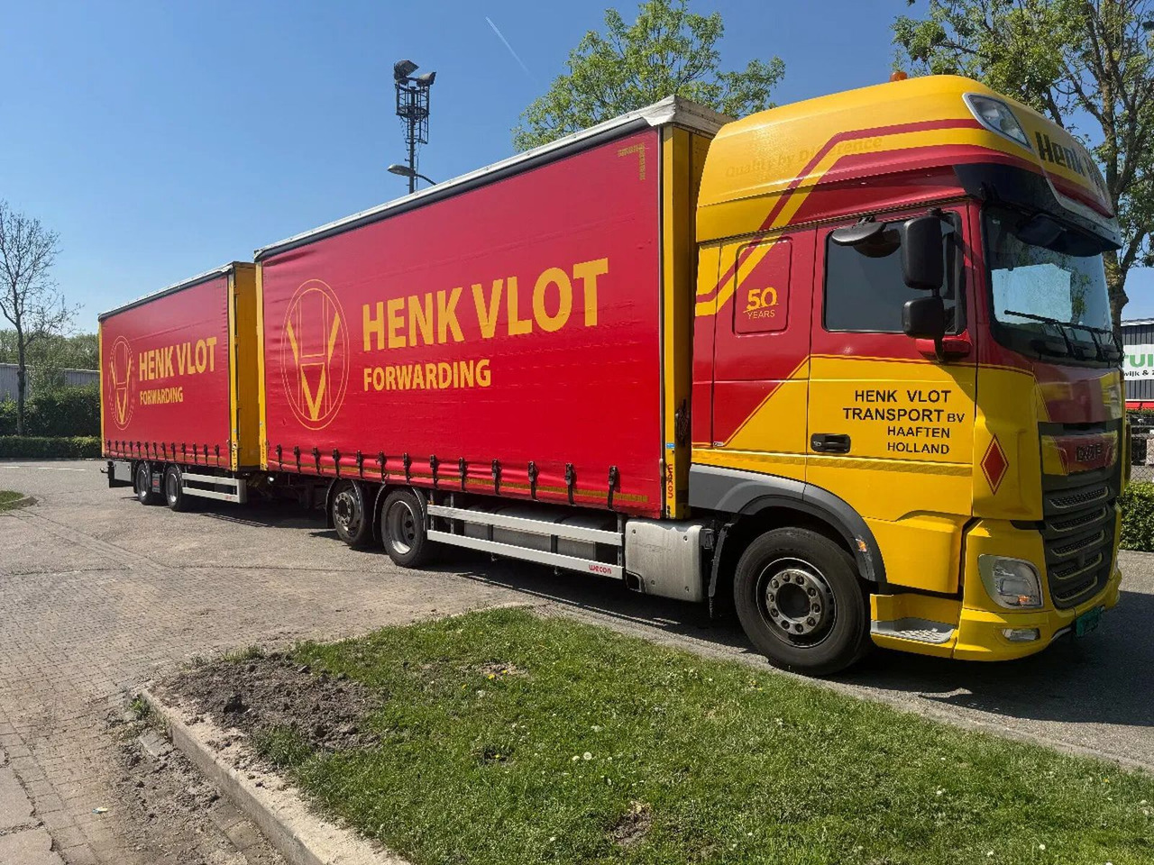DAF XF 480 6X2 JUMBO + WECON HANGER SLIDING ROOF + T - Camion à rideaux coulissants: photos 1 DAF XF 480 6X2 JUMBO + WECON HANGER SLIDING ROOF + T - Camion à rideaux coulissants: photos 1
