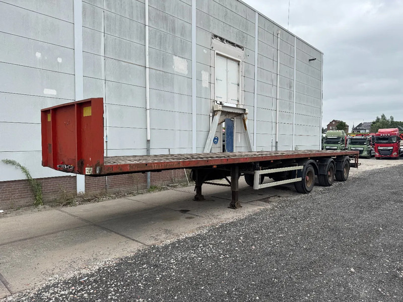 EKW O4 DA 3X SAF AXLE - Semi-remorque plateau: photos 1 EKW O4 DA 3X SAF AXLE - Semi-remorque plateau: photos 1
