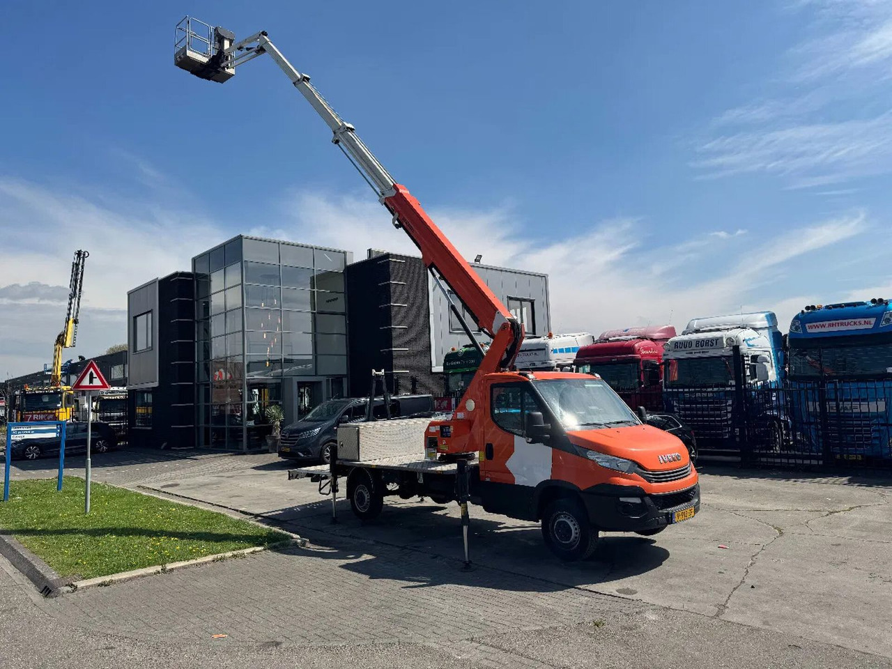 Iveco DAILY 35 140 SCORPION 2112J 2019 - Camion avec nacelle: photos 5 Iveco DAILY 35 140 SCORPION 2112J 2019 - Camion avec nacelle: photos 5