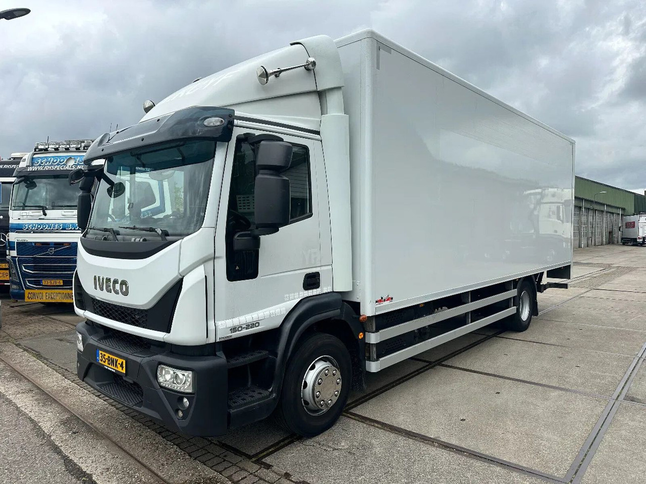 Iveco ML 150 -220, DHOLLANDIA LIFT, BOX 760X250X250 CM - Camion fourgon: photos 1 Iveco ML 150 -220, DHOLLANDIA LIFT, BOX 760X250X250 CM - Camion fourgon: photos 1