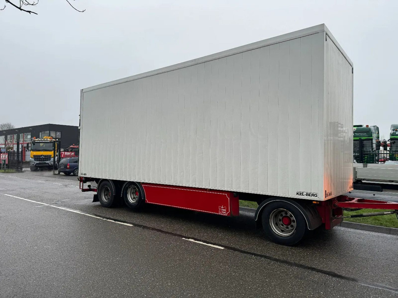 Kel-Berg D24B3 - 3 AXLE BPW + ZEPRO ZHD 250-155 MA - Remorque fourgon: photos 1 Kel-Berg D24B3 - 3 AXLE BPW + ZEPRO ZHD 250-155 MA - Remorque fourgon: photos 1