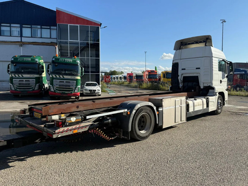 MAN TGS 18.420 EURO 6 + KRONE 2 AXLE + 2x DHOLLANDIA LIFT - Camion porte-conteneur/ Caisse mobile: photos 4 MAN TGS 18.420 EURO 6 + KRONE 2 AXLE + 2x DHOLLANDIA LIFT - Camion porte-conteneur/ Caisse mobile: photos 4
