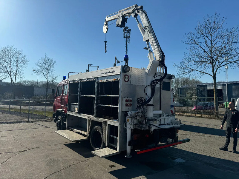 Mercedes-Benz 1117 4X2 FIRE TRUCK HIAB 050A ONLY 105787 KM - Camion de pompier: photos 4 Mercedes-Benz 1117 4X2 FIRE TRUCK HIAB 050A ONLY 105787 KM - Camion de pompier: photos 4