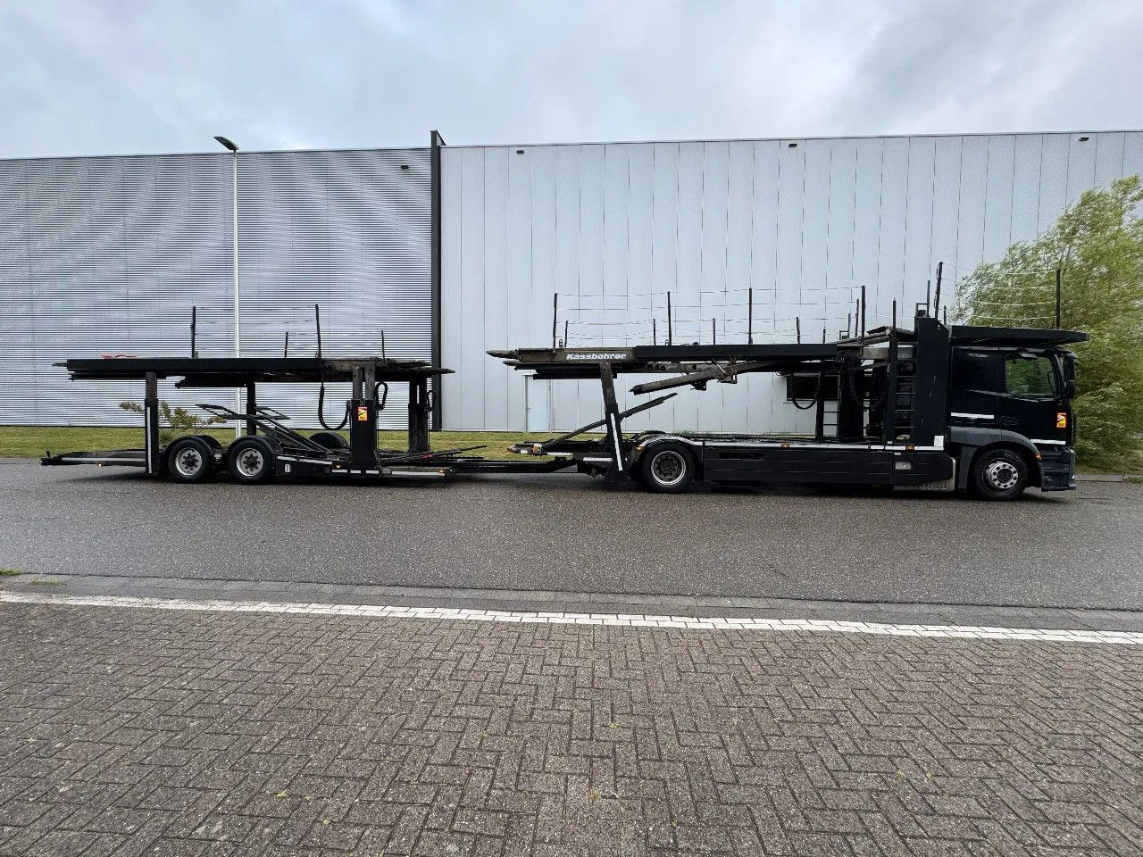 Mercedes-Benz Actros 1842 4X2 EURO 6 KASSBOHRER METAGO + KASSB - Camion porte-voitures: photos 2 Mercedes-Benz Actros 1842 4X2 EURO 6 KASSBOHRER METAGO + KASSB - Camion porte-voitures: photos 2