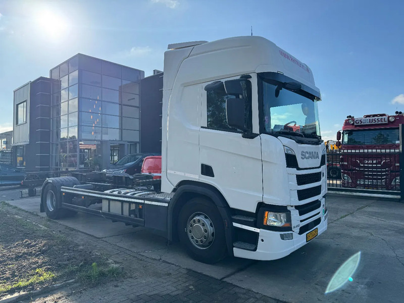 Scania R410 EURO 6 NGS BDF CHASSIS - Camion porte-conteneur/ Caisse mobile: photos 3 Scania R410 EURO 6 NGS BDF CHASSIS - Camion porte-conteneur/ Caisse mobile: photos 3