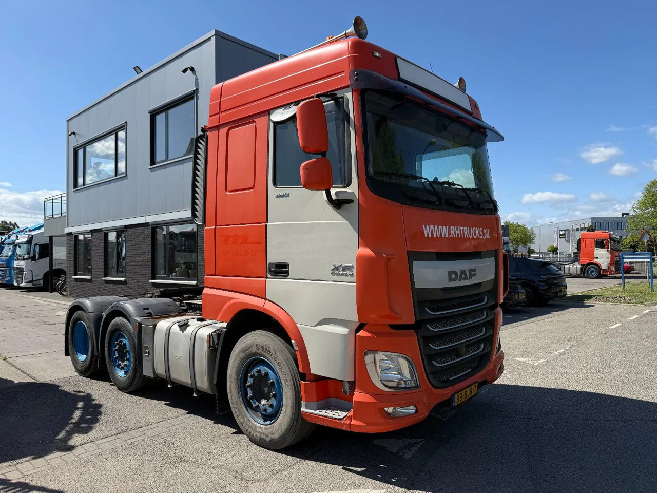 DAF XF 460 6X2 EURO 6 - ONLY 596.110 KM - Tracteur routier: photos 4 DAF XF 460 6X2 EURO 6 - ONLY 596.110 KM - Tracteur routier: photos 4