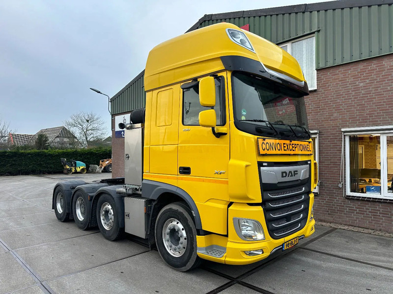 DAF XF 530 8X4 140 TON 384000 KM - Tracteur routier: photos 4 DAF XF 530 8X4 140 TON 384000 KM - Tracteur routier: photos 4