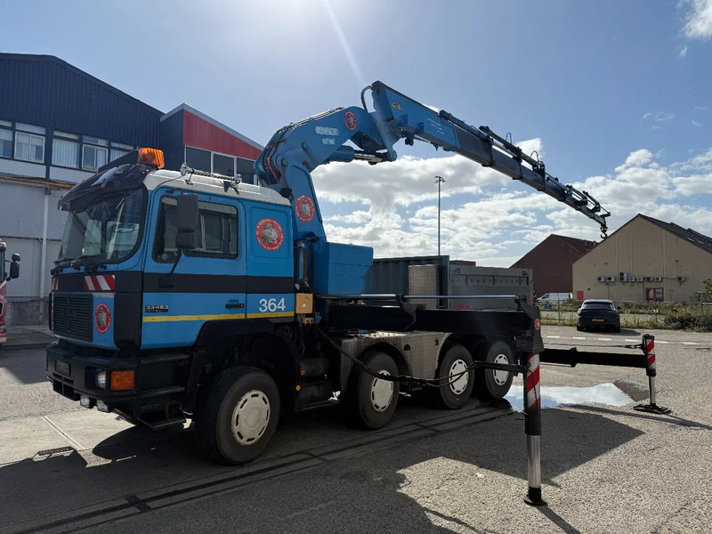 MAN 33.463 33-463 8x4 met 62 effer kraan 6x uitschuifbaar - Tracteur routier: photos 1 MAN 33.463 33-463 8x4 met 62 effer kraan 6x uitschuifbaar - Tracteur routier: photos 1