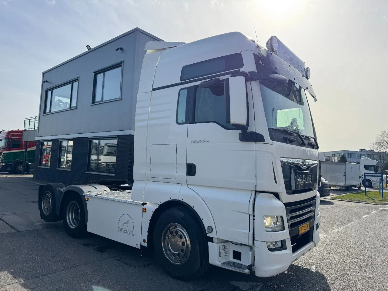 MAN TGX 26.500 6X2 - EURO 6 + LIFTING AXLE - Tracteur routier: photos 1 MAN TGX 26.500 6X2 - EURO 6 + LIFTING AXLE - Tracteur routier: photos 1