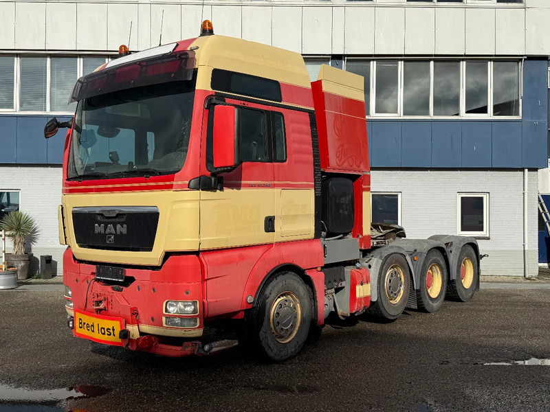 MAN TGX 41.540 8X4 170 TON+ RETARDER + PTO HYDRAULICS - ONLY 182.827 KM - Tracteur routier: photos 1 MAN TGX 41.540 8X4 170 TON+ RETARDER + PTO HYDRAULICS - ONLY 182.827 KM - Tracteur routier: photos 1