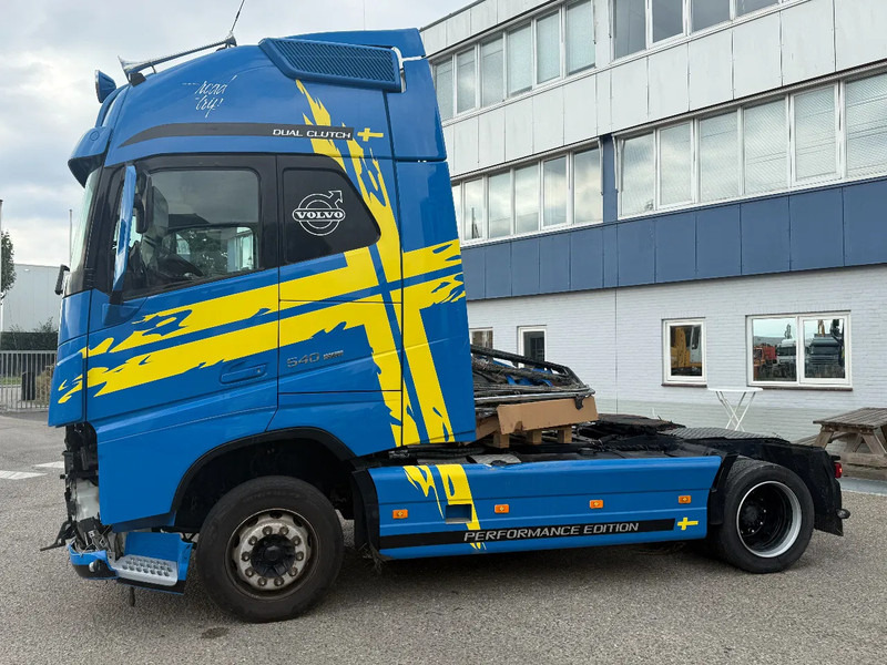 Volvo FH 13.540 FH540 DUAL CLUTCH MEGA MET HYDROLIEK - Tracteur routier: photos 1 Volvo FH 13.540 FH540 DUAL CLUTCH MEGA MET HYDROLIEK - Tracteur routier: photos 1