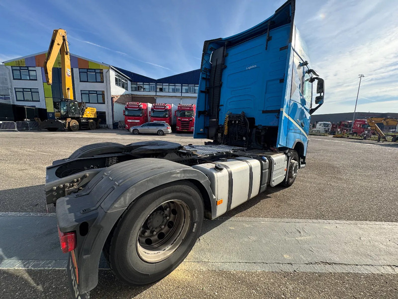 Volvo FH 460 4X2 EURO 6 I-SHIFT DOUBLE TANK - Tracteur routier: photos 5 Volvo FH 460 4X2 EURO 6 I-SHIFT DOUBLE TANK - Tracteur routier: photos 5