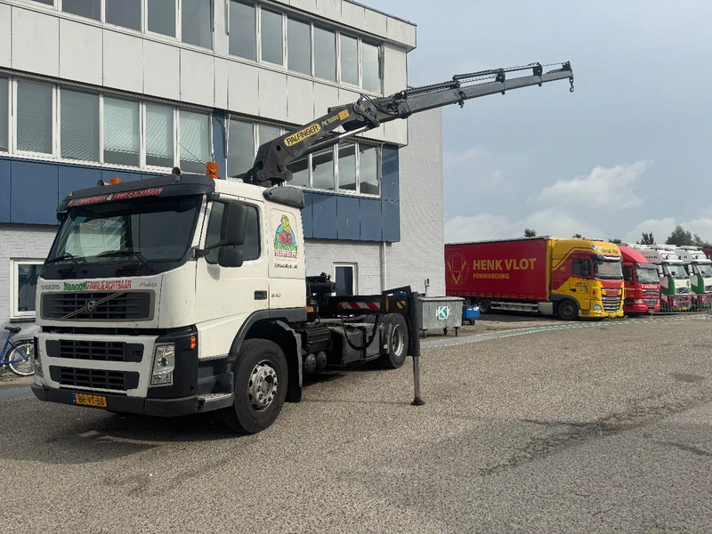Volvo FM 340 4X2 EURO 3 PALFINGER PK16000 + REMOTE CONTROL - Tracteur routier: photos 1 Volvo FM 340 4X2 EURO 3 PALFINGER PK16000 + REMOTE CONTROL - Tracteur routier: photos 1