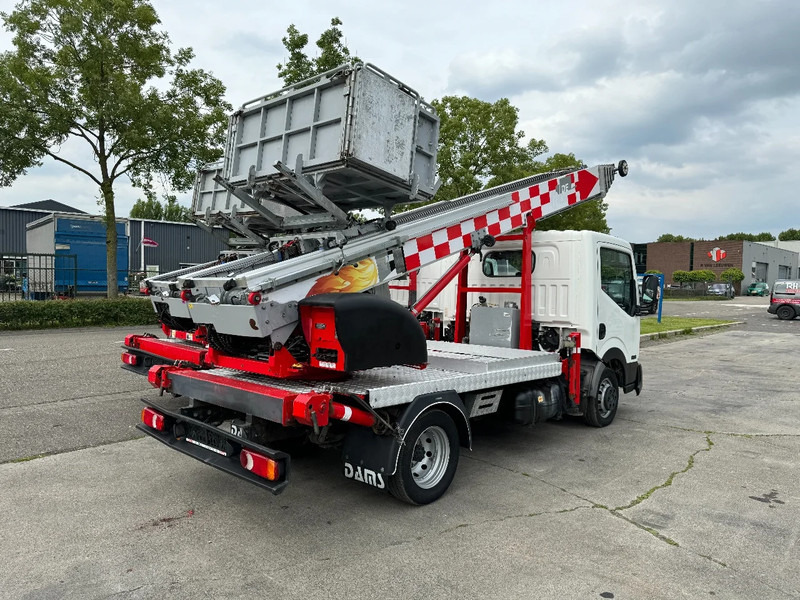 Nissan 3X UNIT CABSTAR 35.13 + LIFT 25 METER + REMOTE CONTROL EURO 6 - Véhicule utilitaire: photos 3 Nissan 3X UNIT CABSTAR 35.13 + LIFT 25 METER + REMOTE CONTROL EURO 6 - Véhicule utilitaire: photos 3