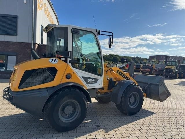 Chargeuse sur pneus LIEBHERR L 504 Compact: photos 6