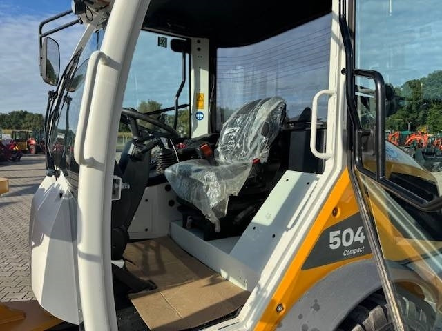 Chargeuse sur pneus LIEBHERR L 504 Compact: photos 9