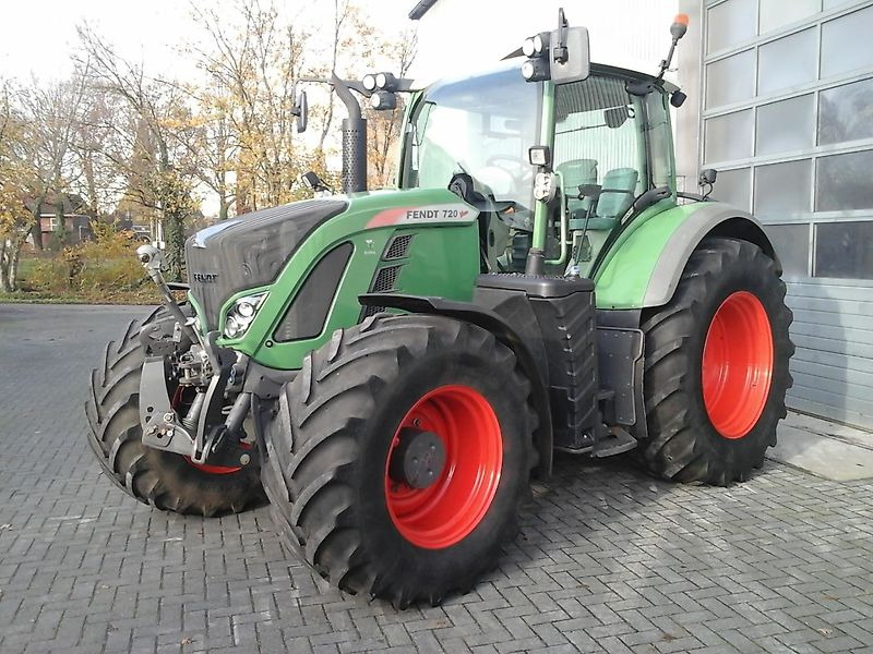 Fendt 720 Vario S4 Profi - Tracteur agricole: photos 1 Fendt 720 Vario S4 Profi - Tracteur agricole: photos 1