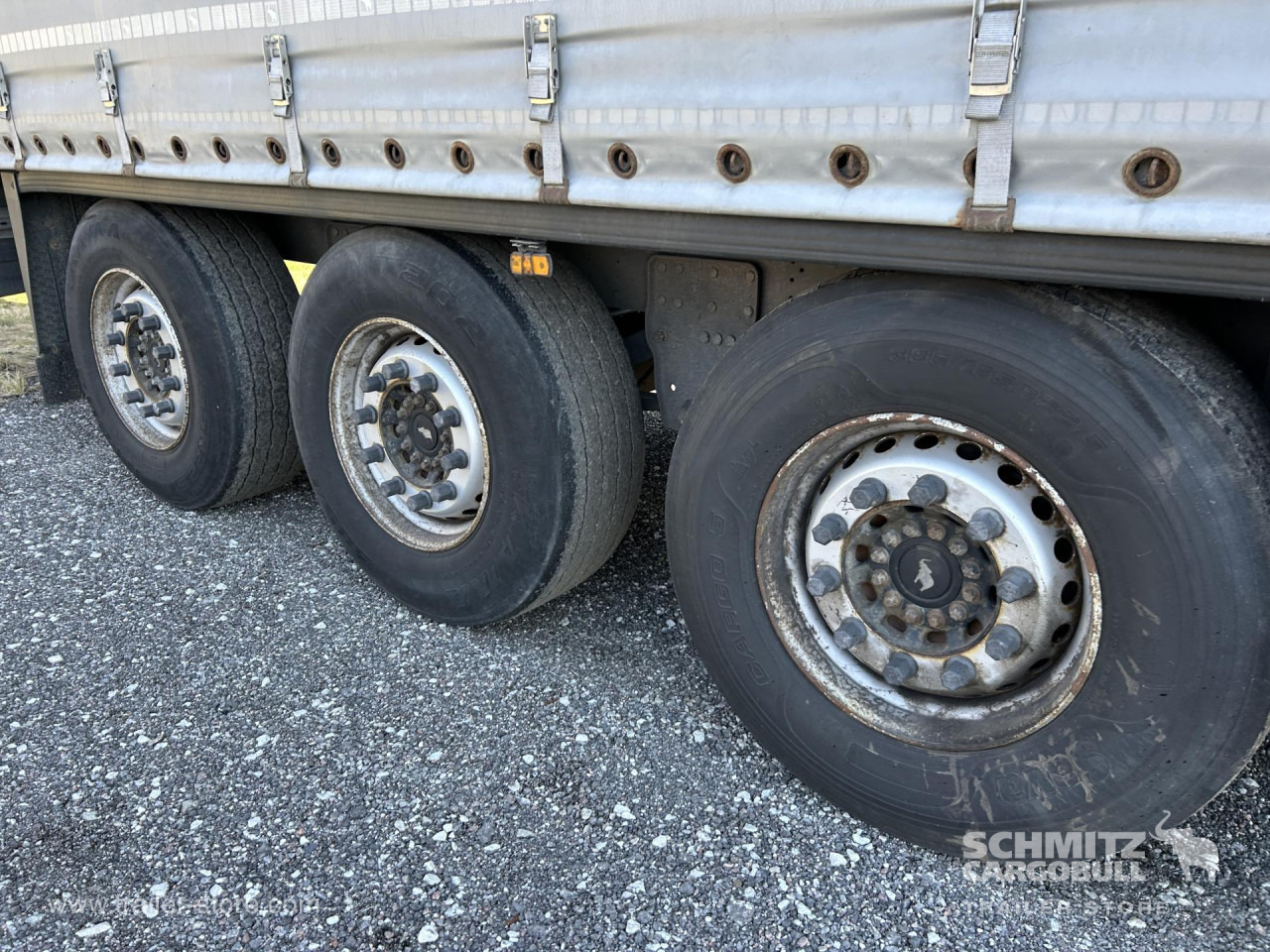 SCHMITZ Curtainsider Standard - Semi-remorque rideaux coulissants: photos 2 SCHMITZ Curtainsider Standard - Semi-remorque rideaux coulissants: photos 2