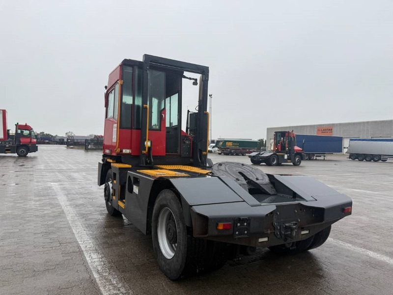 Kalmar Terminal tractor / Terminal-Zugmaschine / - Tracteur routier: photos 5 Kalmar Terminal tractor / Terminal-Zugmaschine / - Tracteur routier: photos 5