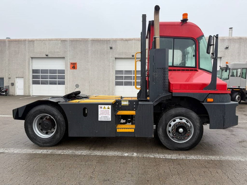 Kalmar Terminal tractor / Terminal-Zugmaschine / - Tracteur routier: photos 2 Kalmar Terminal tractor / Terminal-Zugmaschine / - Tracteur routier: photos 2