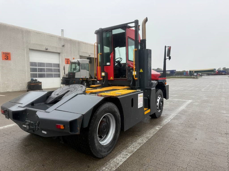 Kalmar Terminal tractor / Terminal-Zugmaschine / - Tracteur routier: photos 3 Kalmar Terminal tractor / Terminal-Zugmaschine / - Tracteur routier: photos 3