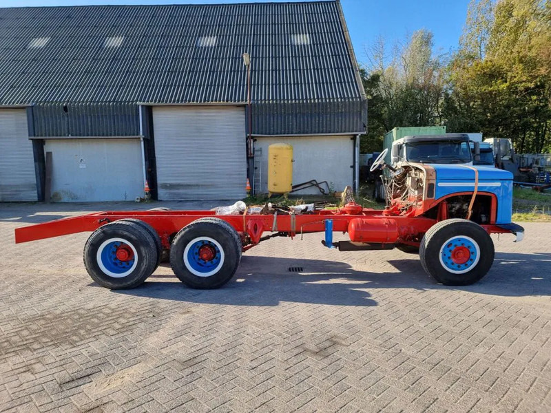 Scania LS56 LS 5646 - Châssis cabine: photos 5 Scania LS56 LS 5646 - Châssis cabine: photos 5