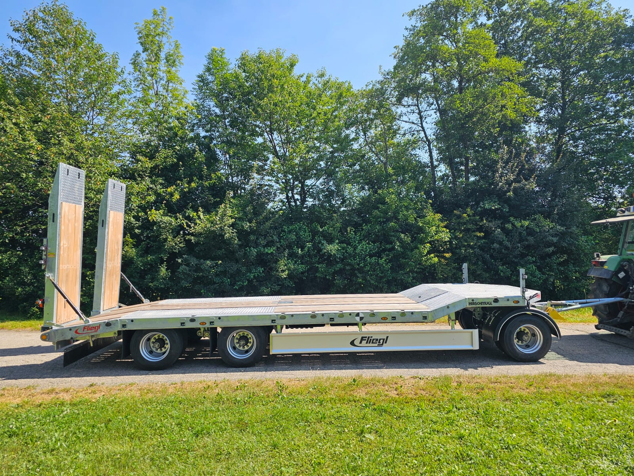 FLIEGL DTS-S 300 - Remorque porte-engin surbaissée: photos 2 FLIEGL DTS-S 300 - Remorque porte-engin surbaissée: photos 2