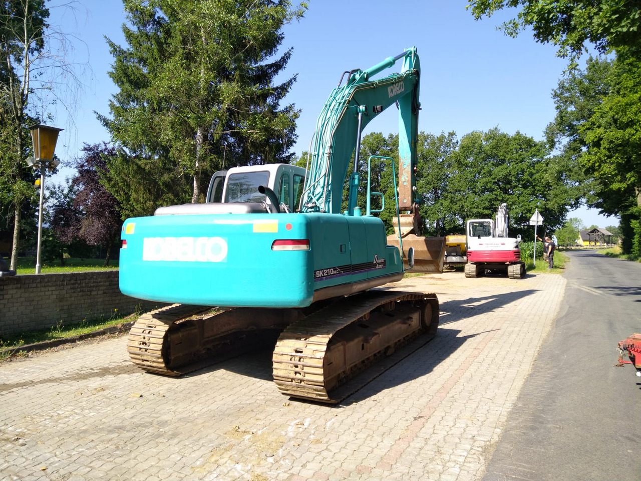 KOBELCO SK 210 NLC-6E - Pelle sur chenille: photos 4 KOBELCO SK 210 NLC-6E - Pelle sur chenille: photos 4