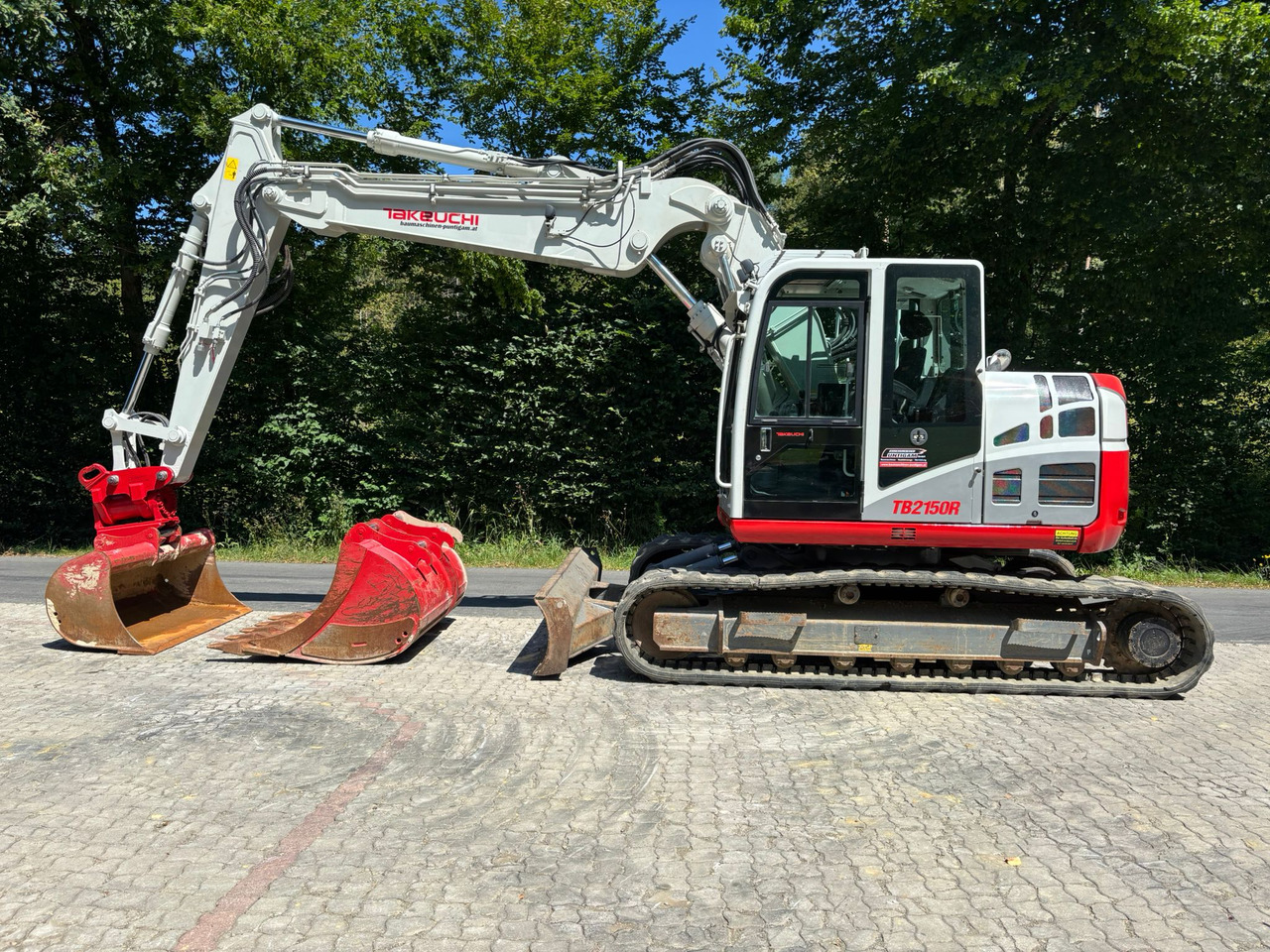 Takeuchi TB 2150 R - Pelle sur chenille: photos 1 Takeuchi TB 2150 R - Pelle sur chenille: photos 1