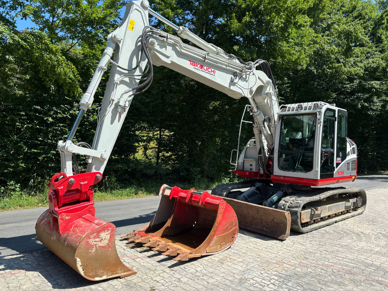 Takeuchi TB 2150 R - Pelle sur chenille: photos 3 Takeuchi TB 2150 R - Pelle sur chenille: photos 3